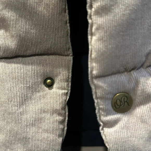 Men's Two-Tone Vest - Picture 4 of 6